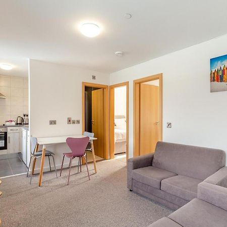Beautiful 2-Bed Apartment In Ilfracombe Exterior foto