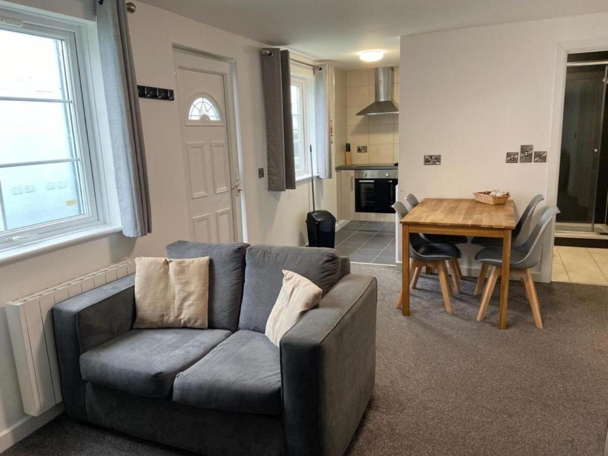Beautiful 2-Bed Apartment In Ilfracombe Exterior foto